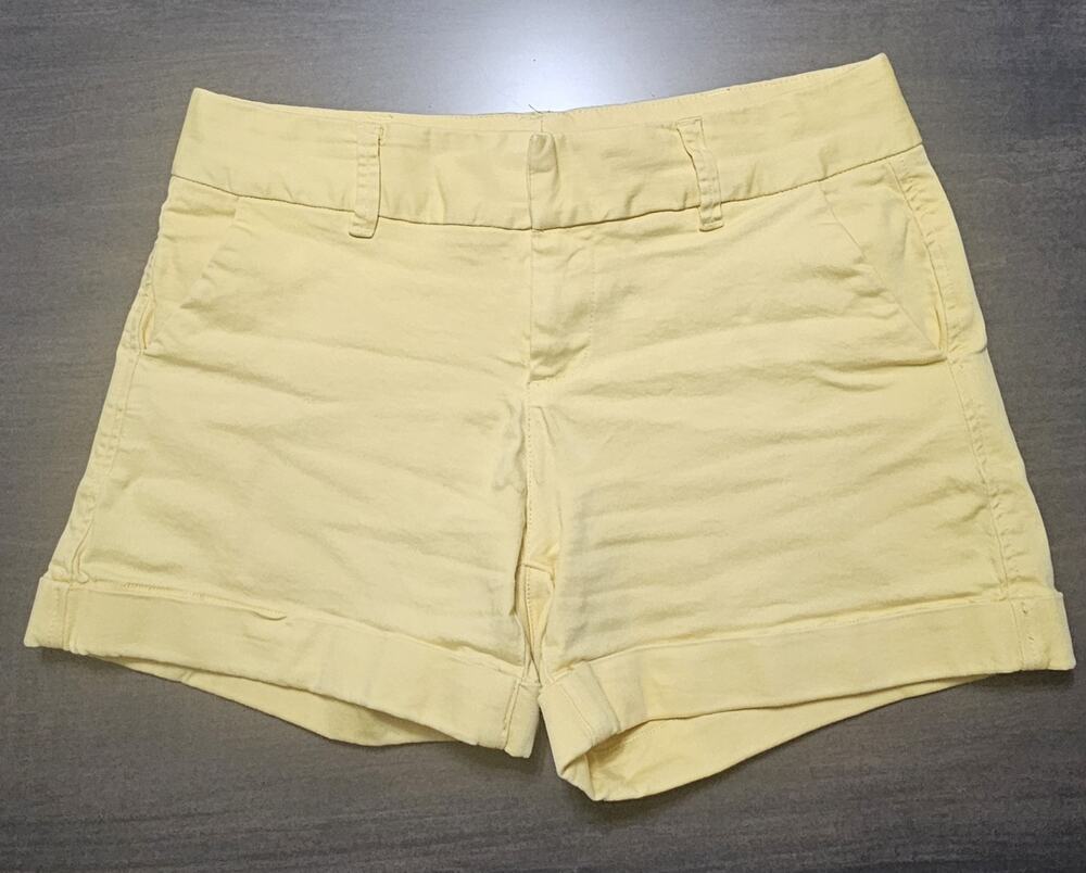 Dear John Womens Size 29 Shorts Hampton Yellow Regular Fit Cuffed Pocket Stretch